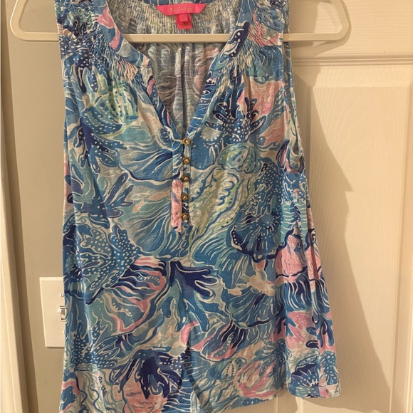 Lilly Pulitzer bundle of a dress and 5 tanks tops and shirts. All EUC. Size med - Picture 6 of 15